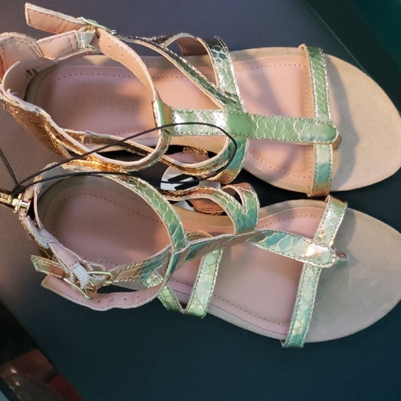 Sandals - Picture 4 of 4